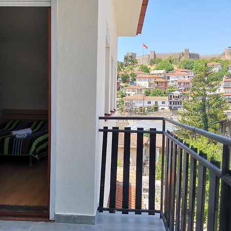 Lake View Apartment Ohrid Bagian luar foto