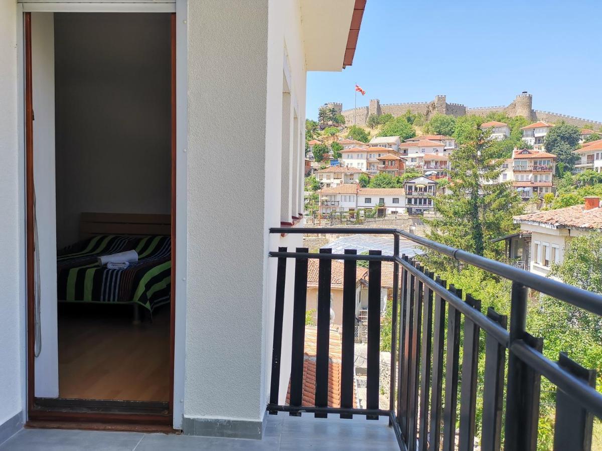 Lake View Apartment Ohrid Bagian luar foto