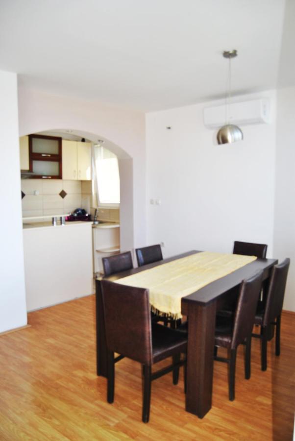 Lake View Apartment Ohrid Bagian luar foto