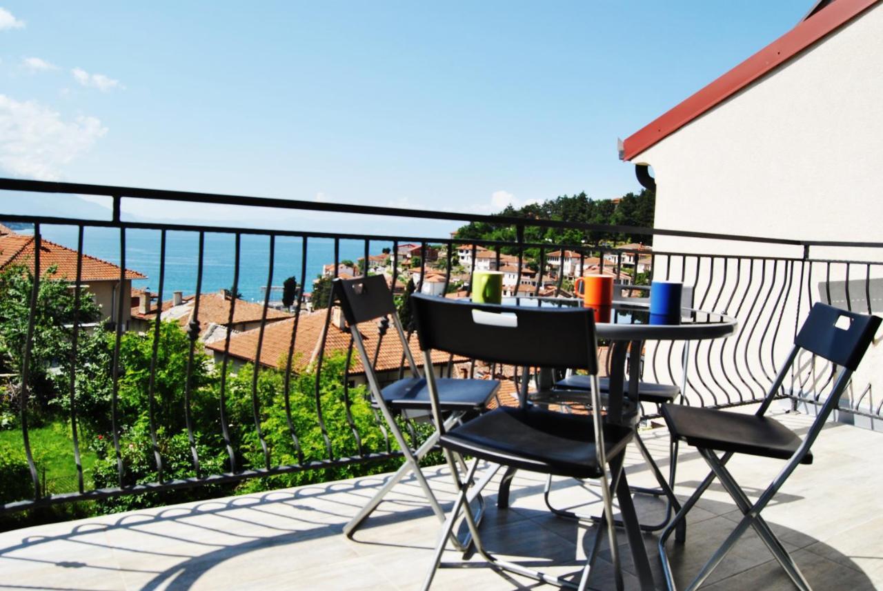 Lake View Apartment Ohrid Bagian luar foto