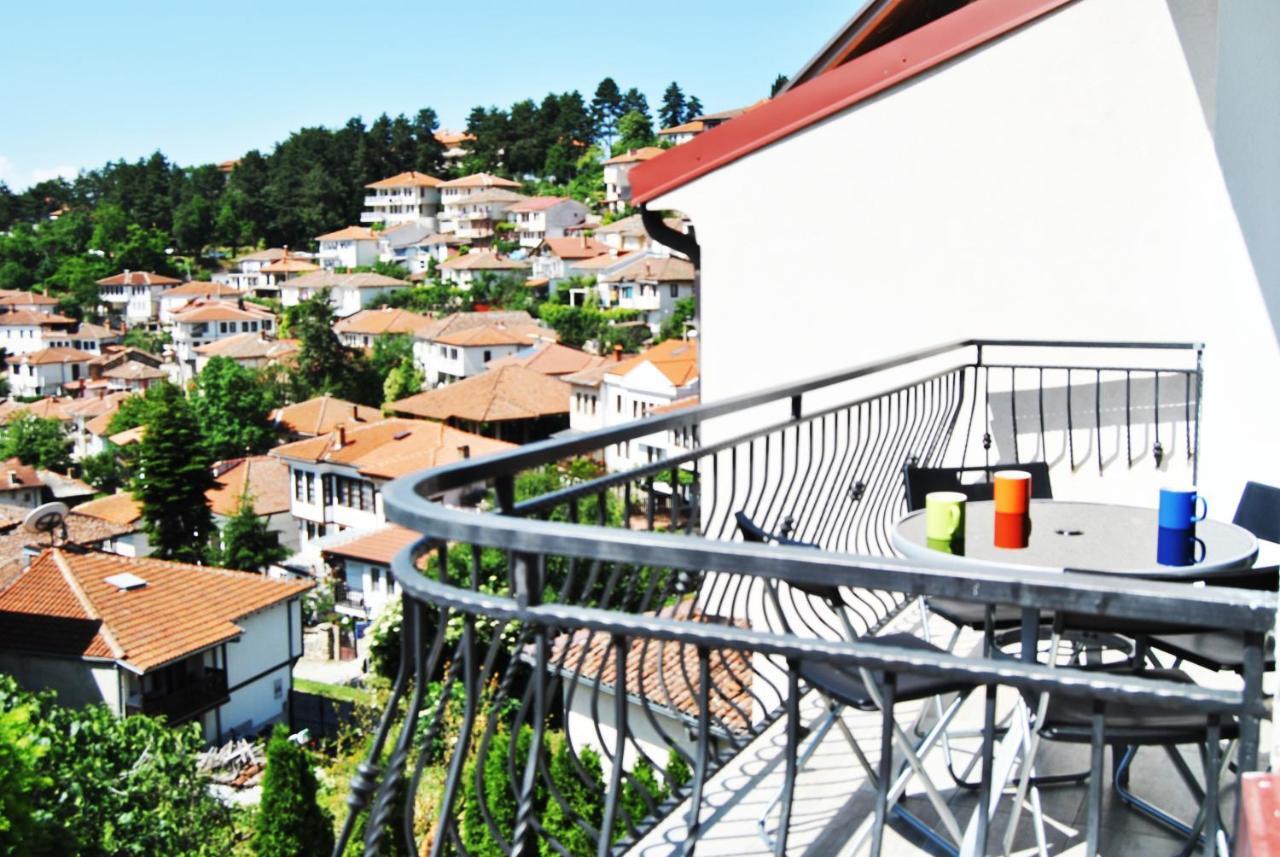 Lake View Apartment Ohrid Bagian luar foto