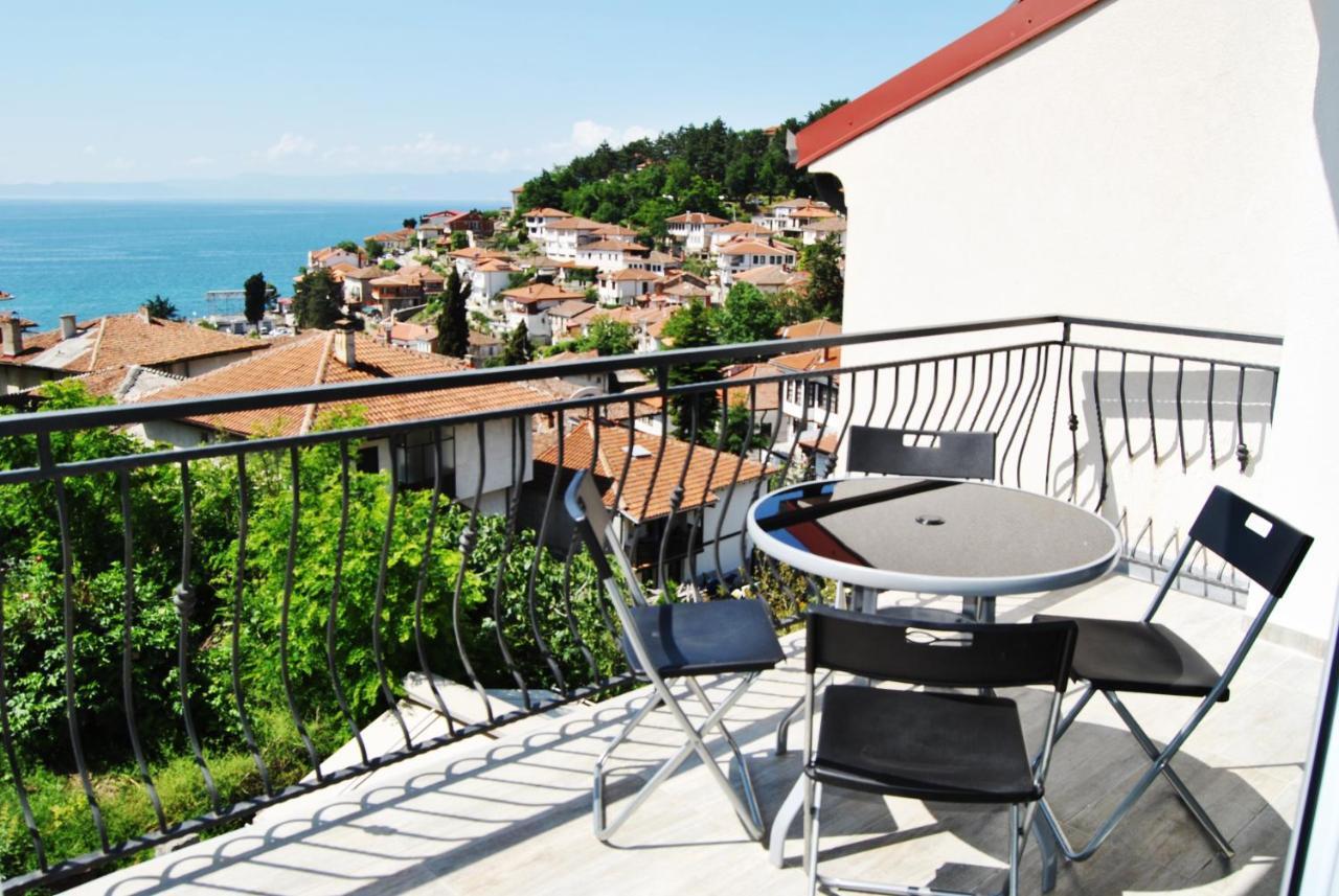 Lake View Apartment Ohrid Bagian luar foto